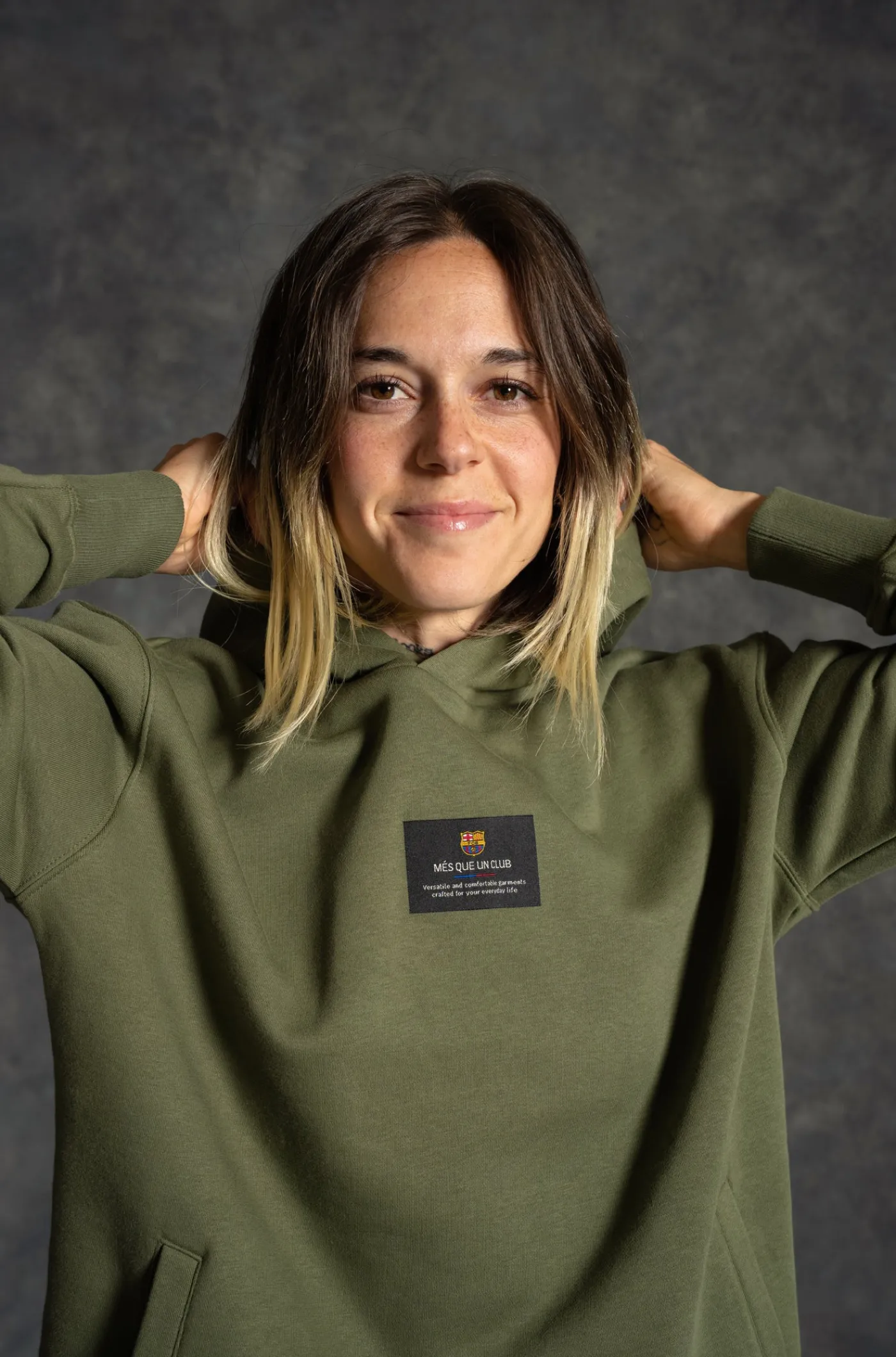 Hoodie Khaki Barça – Damen | FC Barcelona Clearance
